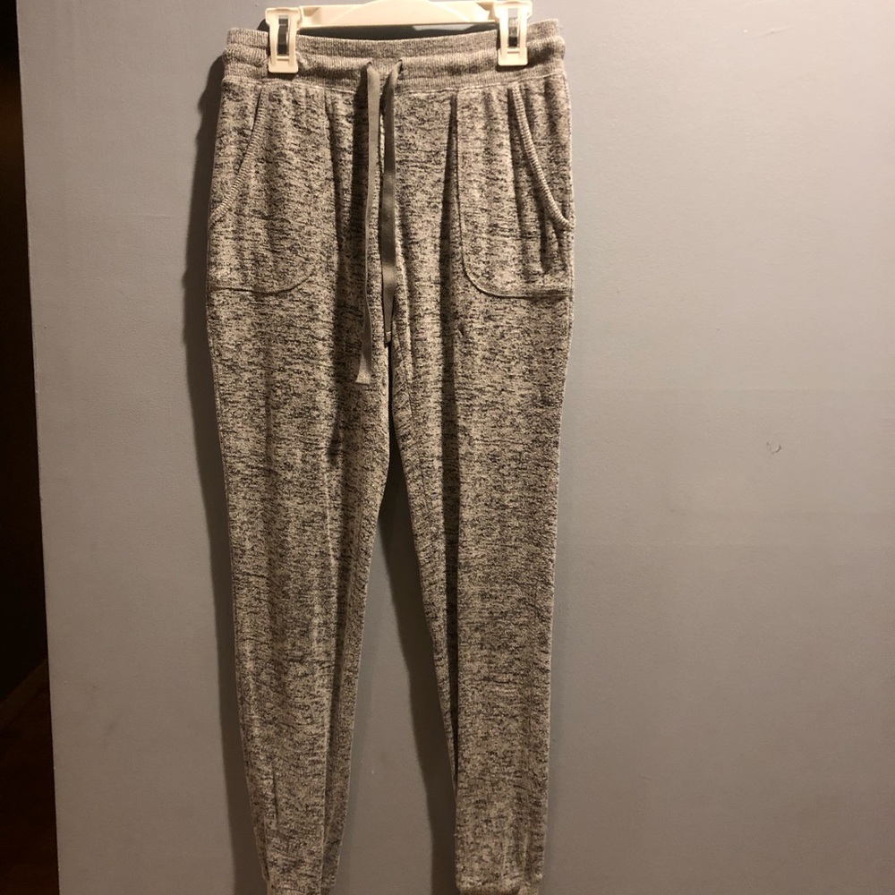 GARAGE Grey ladies sweatpants XS